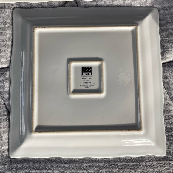 222 Fifth Bouquet Le Fleur Dinner Plates - Picture 4 of 4